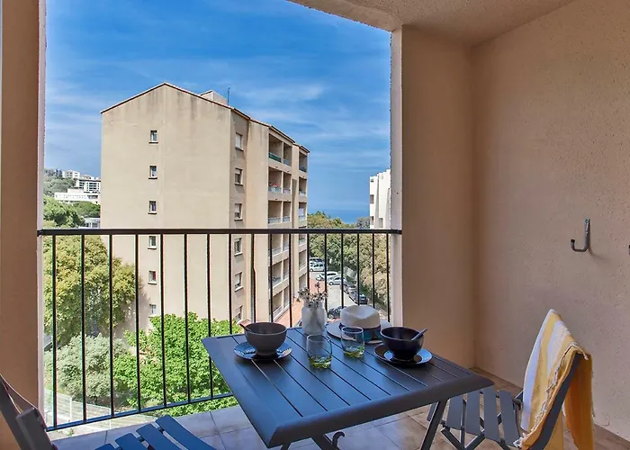 Special Proche Centre Parking דירה *