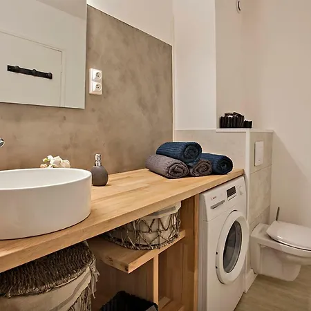 Special Proche Centre Parking バスティア